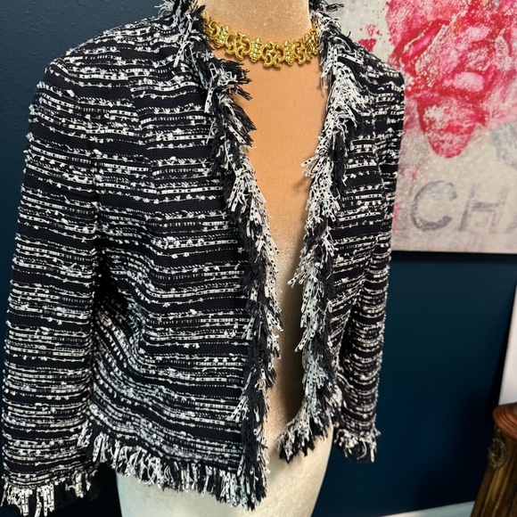 Carlisle Chic Black and White Tweed Silk Lined Jacket Size 8 - Picture 12 of 12